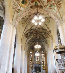Marienkirche mit Gewölbe-Malerei